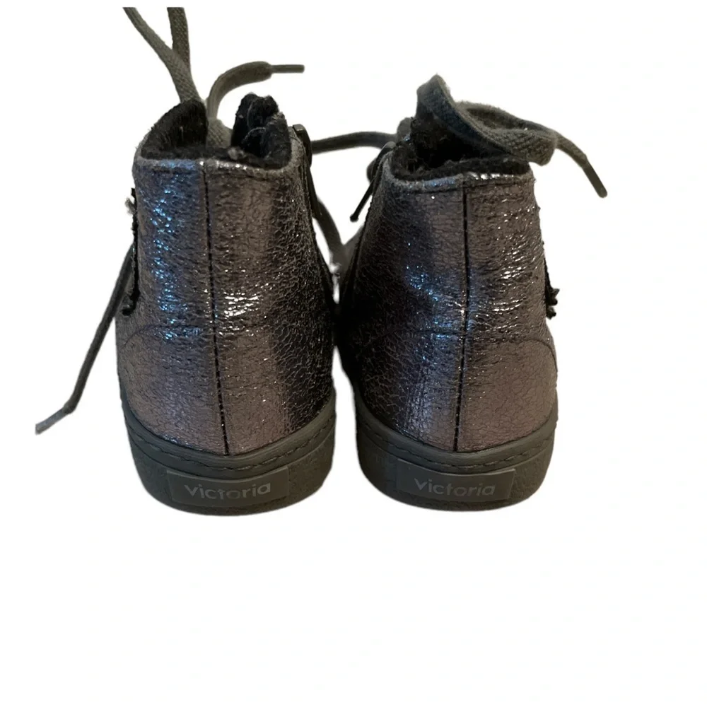 Victoria Tribu Star Lined Hightop Metallic Silver Size 10.5 (27)